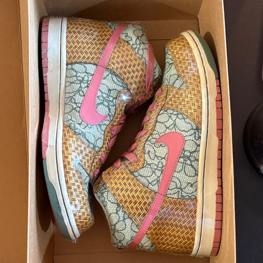 Rare Nike Dunk High Dessert Bloom